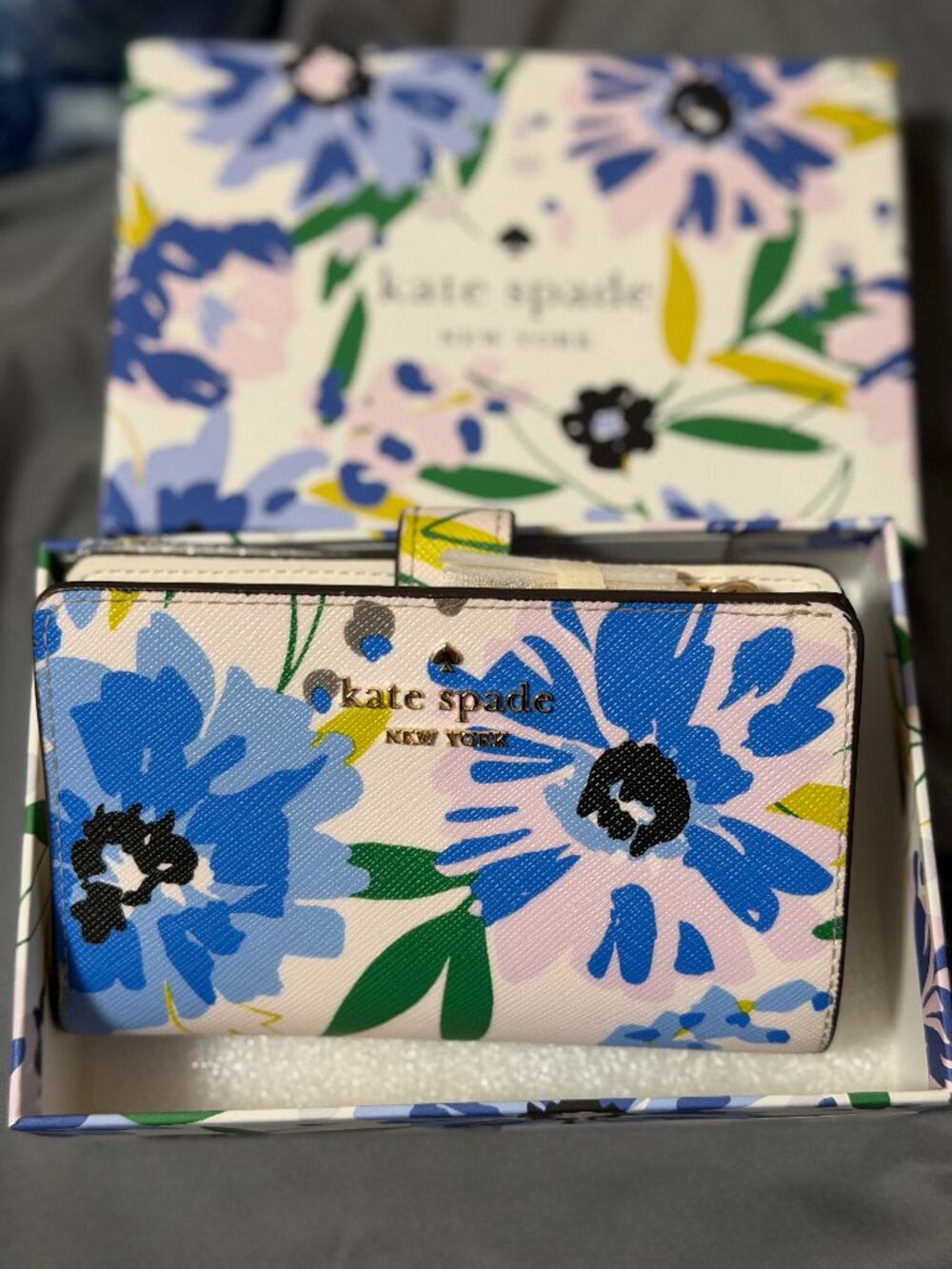 NWOT Kate Spade Madison Floral Bifold Wallet